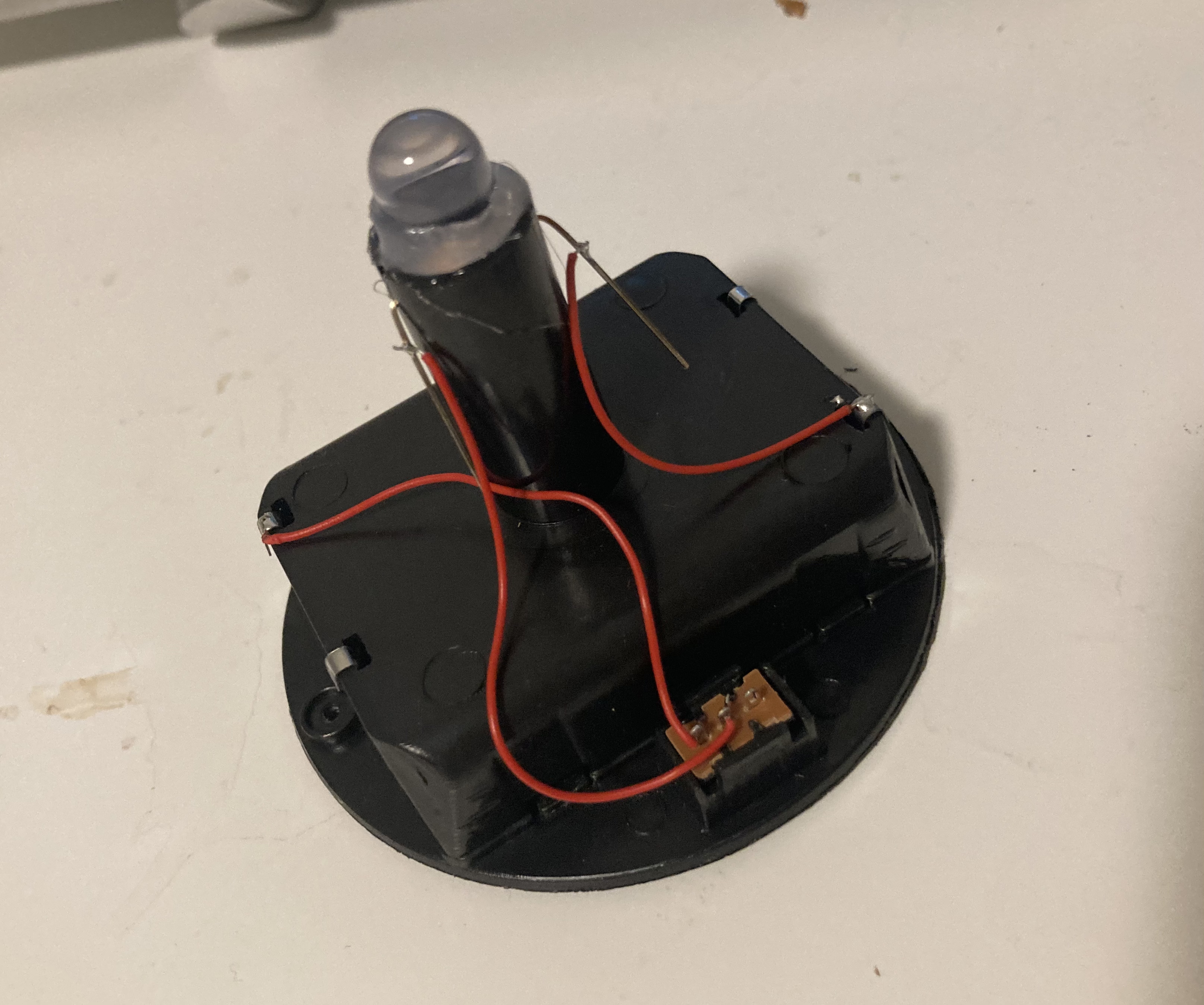 I disassembled the power supply of the fiber optic lamp and attempted to connect it to the Arduino. However, I currently lack a mainboard to prevent overvoltage, so I plan to test it on Project 3 instead.